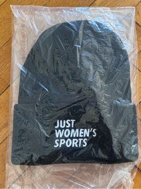 Just Women’s Sports Black Beanie NWT